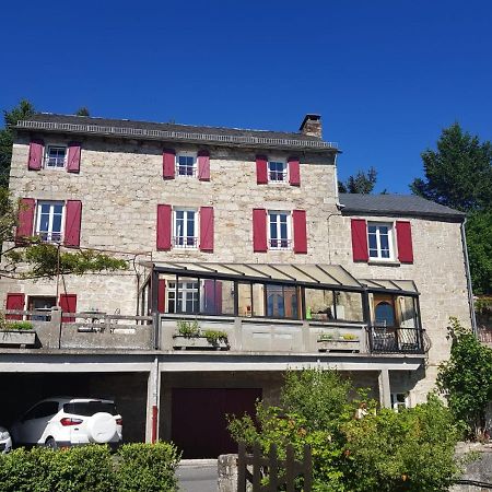 Maison D'Hotes "La Pierre Pointue" Saint-Léons Eksteriør bilde